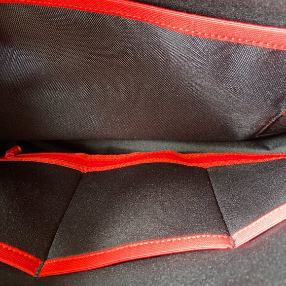 Herschel Sandford Messenger Bag in Raven crosshatch, New without tags - Picture 13 of 14